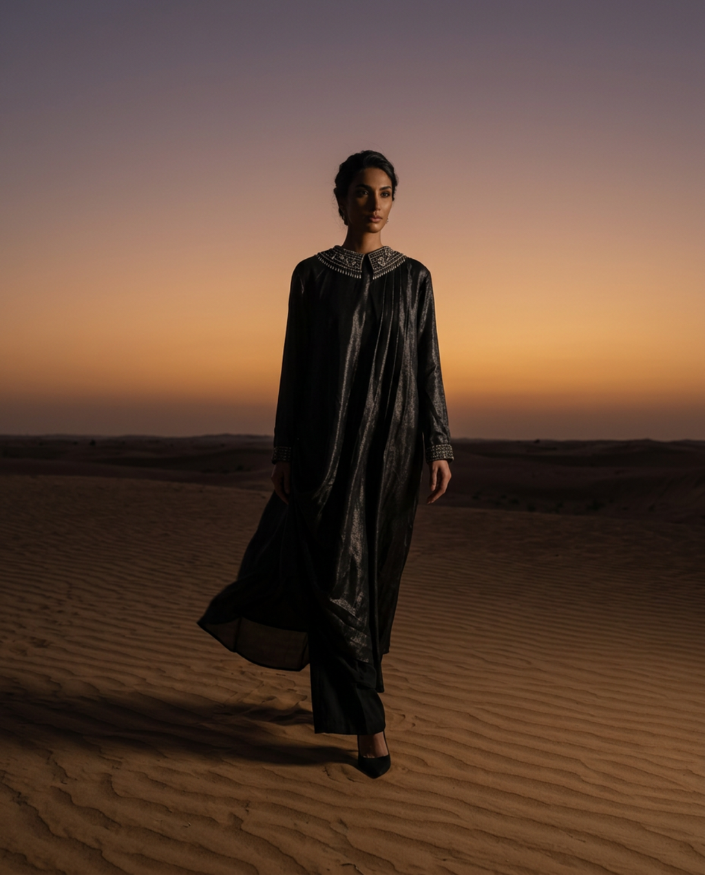 E4-16_BLACK_ES Black Structured Kaftan Dress