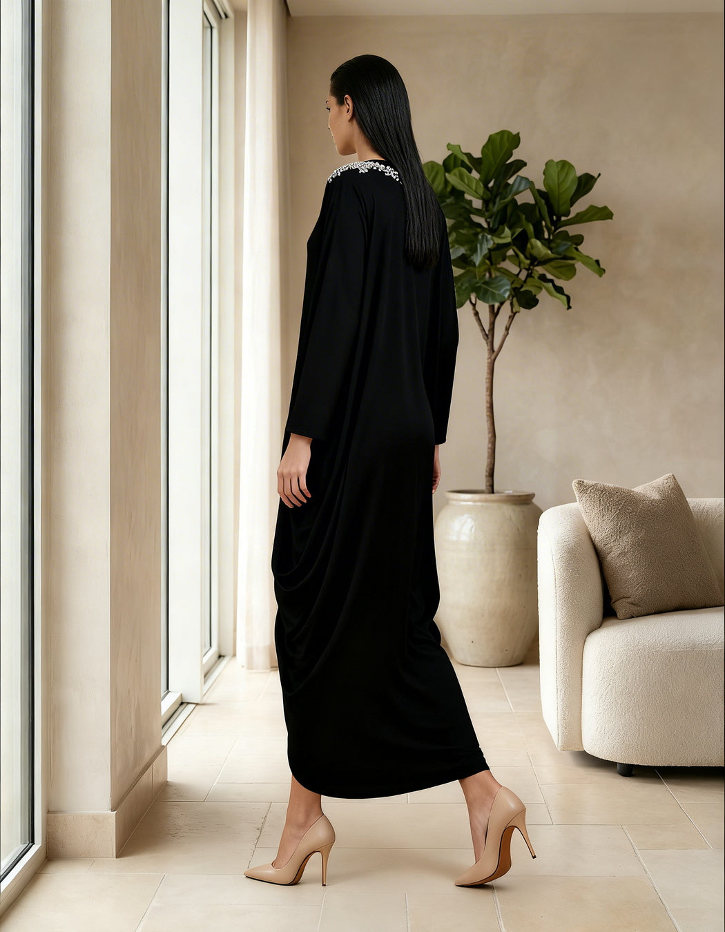 E4-17_BLACK_ES Scarlet Red Contemporary Kaftan
