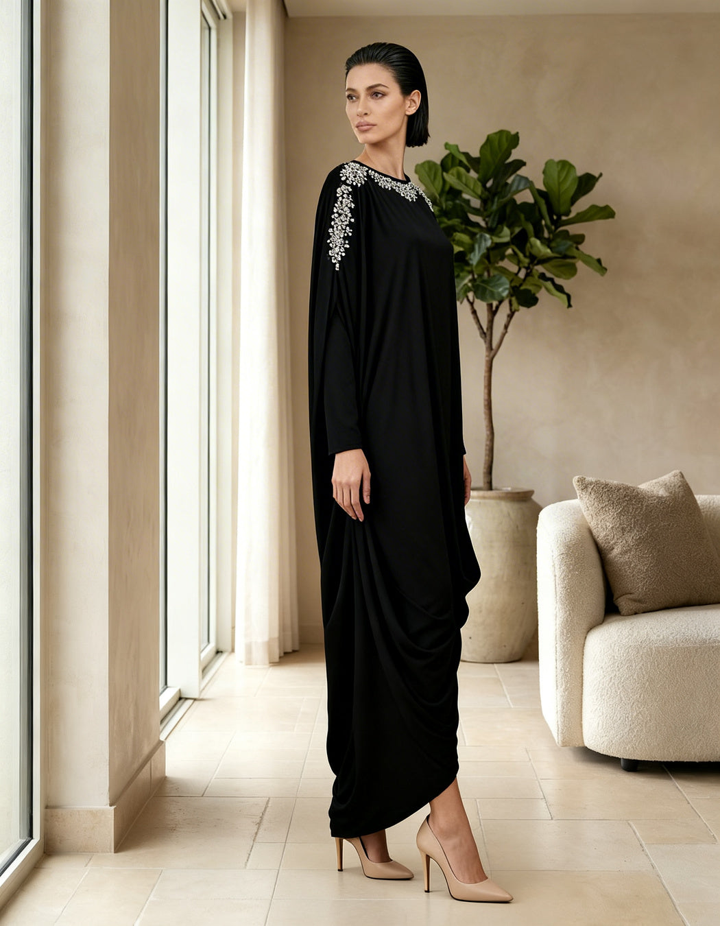 E4-17_BLACK_ES Scarlet Red Contemporary Kaftan