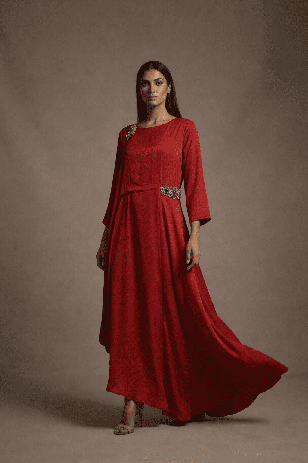 E4-7_RED_ES Crimson Red Minimal Kaftan